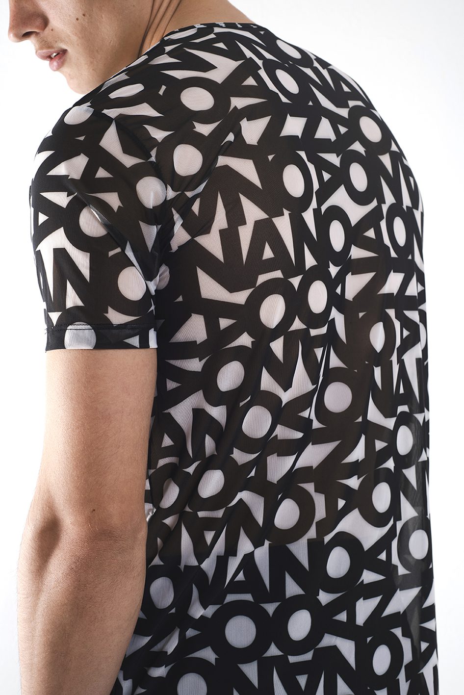 H Remera Code - Imagen 2