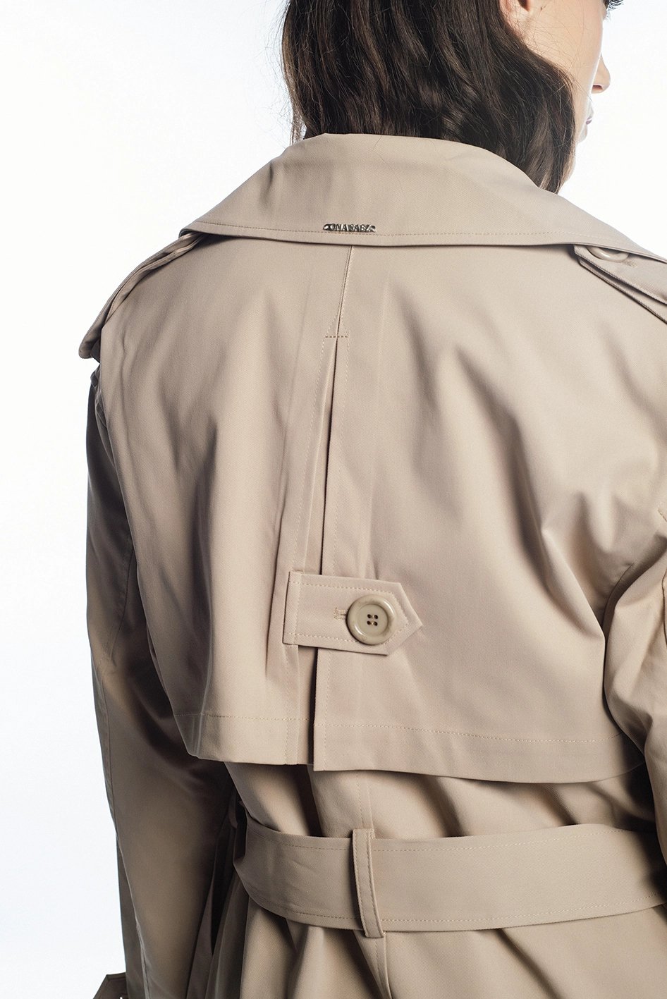 Trench Iris - Imagen 5