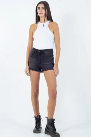 Short Queen Black Stone